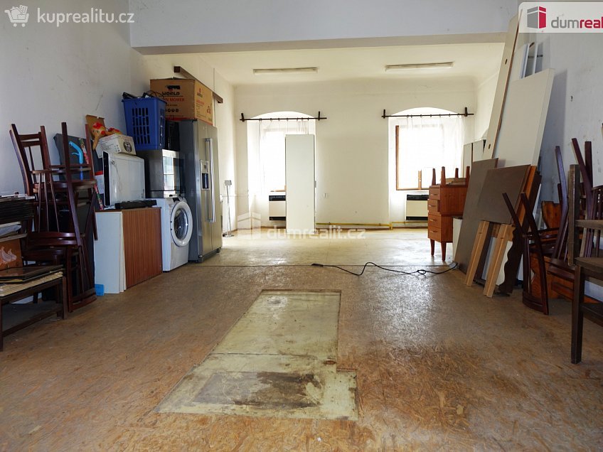 Pronájem  skladu 107 m^2 U Pivovaru, Louňovice pod Blaníkem 