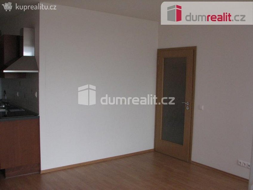 Prodej bytu 2+kk 60 m^2 Symfonická, Praha 13 