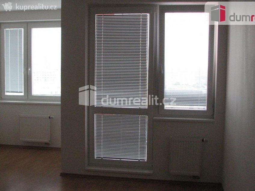 Prodej bytu 2+kk 60 m^2 Symfonická, Praha 13 