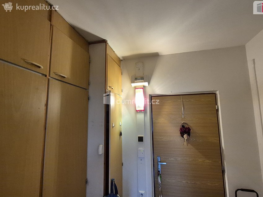 Prodej bytu 1+kk 32 m^2 Hodonínská, Plzeň 