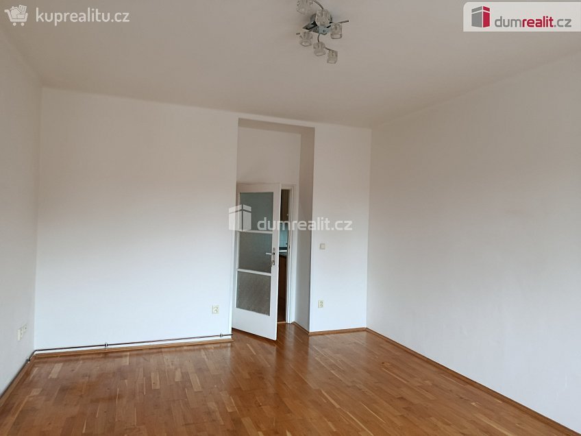 Pronájem bytu 2+kk 54 m^2 Novgorodská, Praha 10 