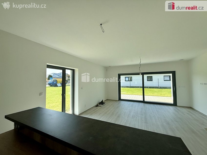 Pronájem  rodinného domu 150 m^2 K Malé Hleďsebi, Velká Hleďsebe 