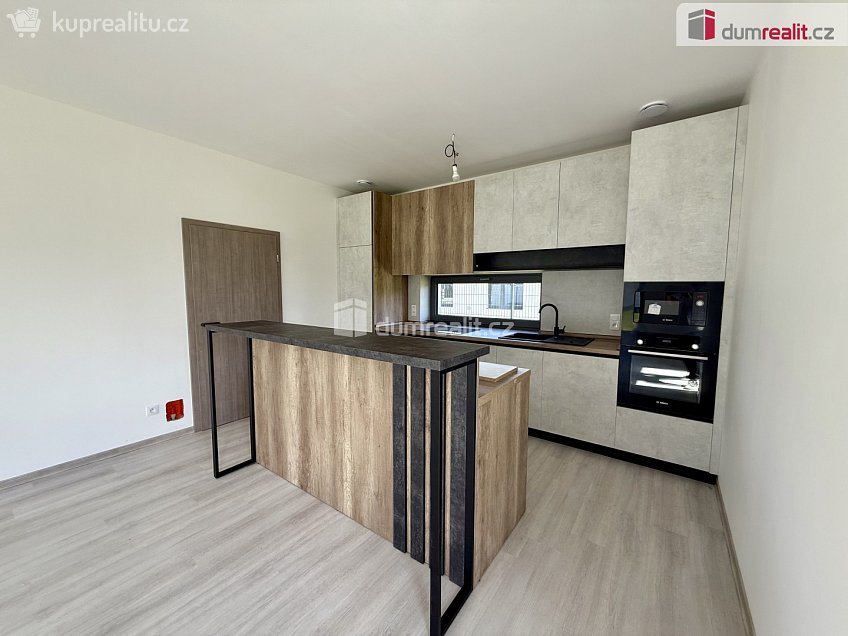 Pronájem  rodinného domu 150 m^2 K Malé Hleďsebi, Velká Hleďsebe 