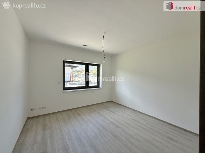 Pronájem  rodinného domu 150 m^2 K Malé Hleďsebi, Velká Hleďsebe 