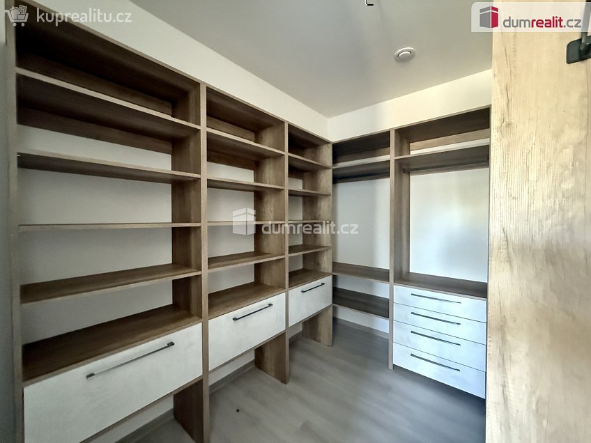 Pronájem  rodinného domu 150 m^2 K Malé Hleďsebi, Velká Hleďsebe 