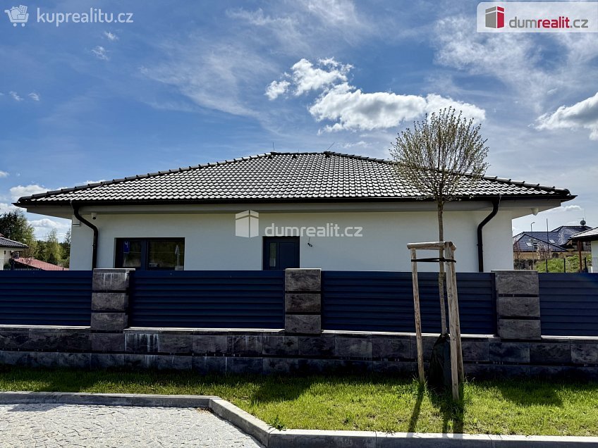 Pronájem  rodinného domu 150 m^2 K Malé Hleďsebi, Velká Hleďsebe 