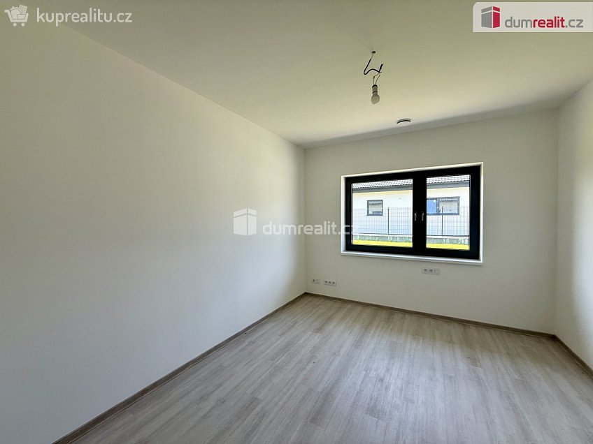 Pronájem  rodinného domu 150 m^2 K Malé Hleďsebi, Velká Hleďsebe 