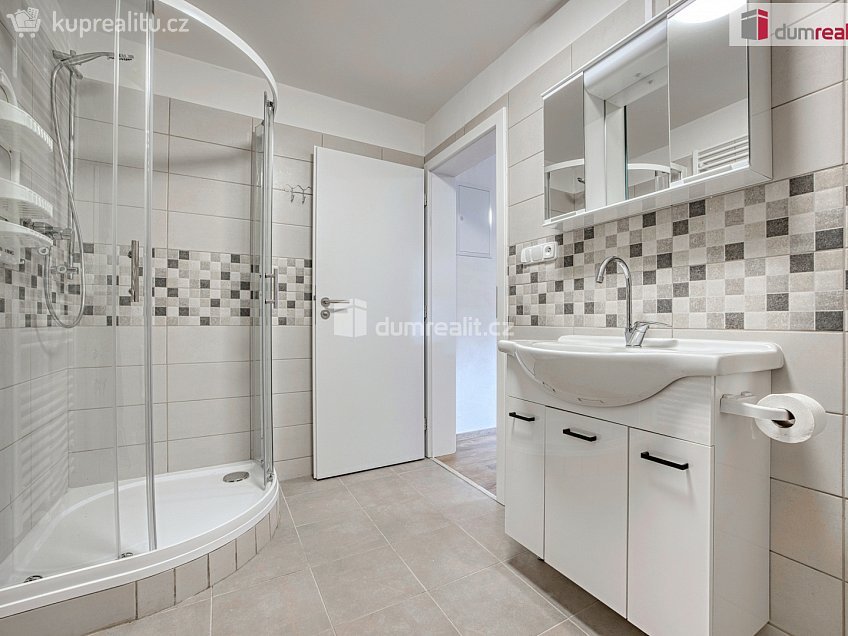 Pronájem bytu 2+kk 58 m^2 Záryby, Záryby 