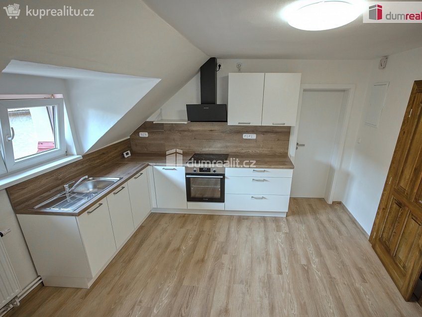 Pronájem bytu 2+kk 58 m^2 Záryby, Záryby 