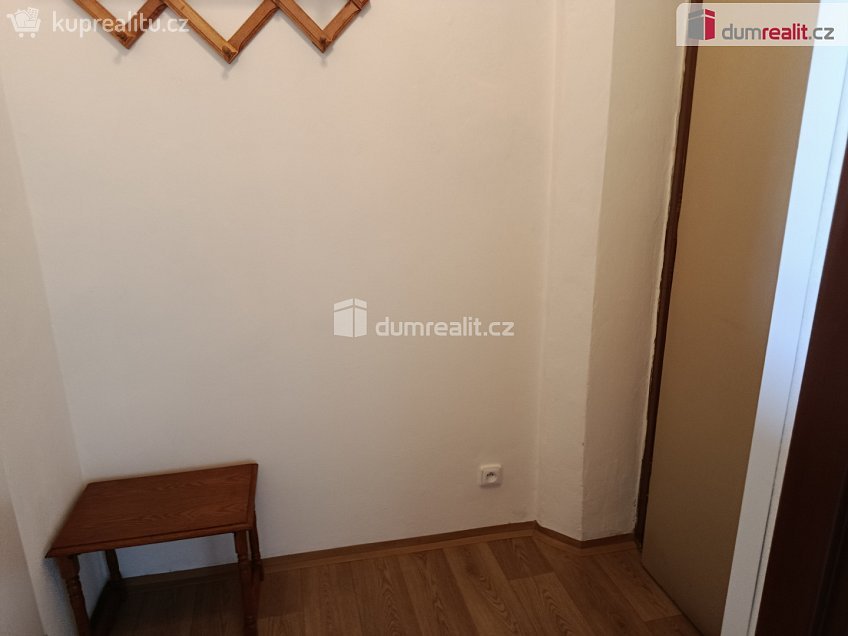 Pronájem bytu 1+kk 26 m^2 Kubelíkova, Praha 3 