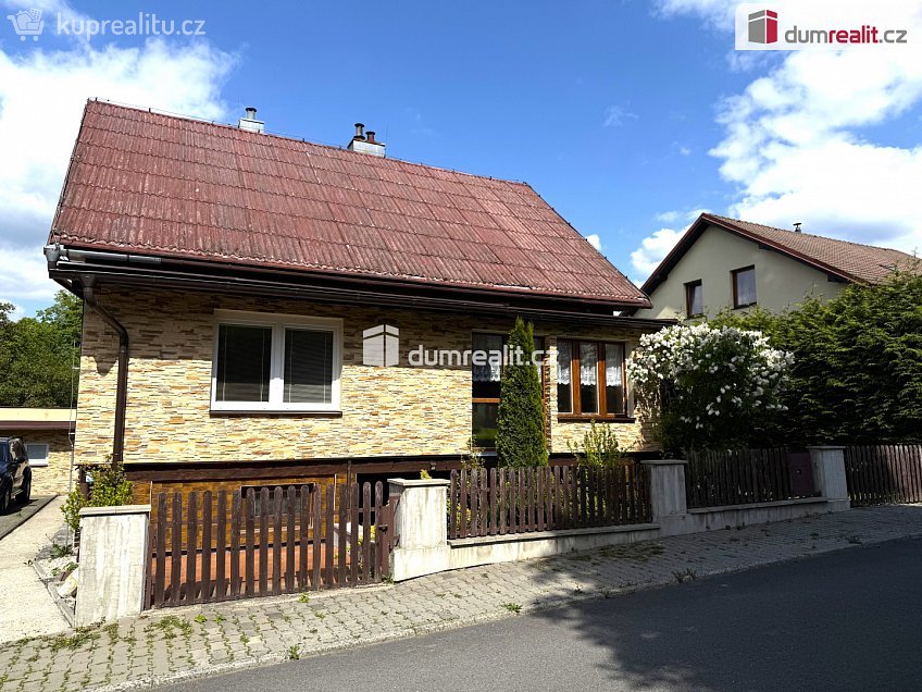 Prodej  rodinného domu 260 m^2 Trojanovice, Trojanovice 