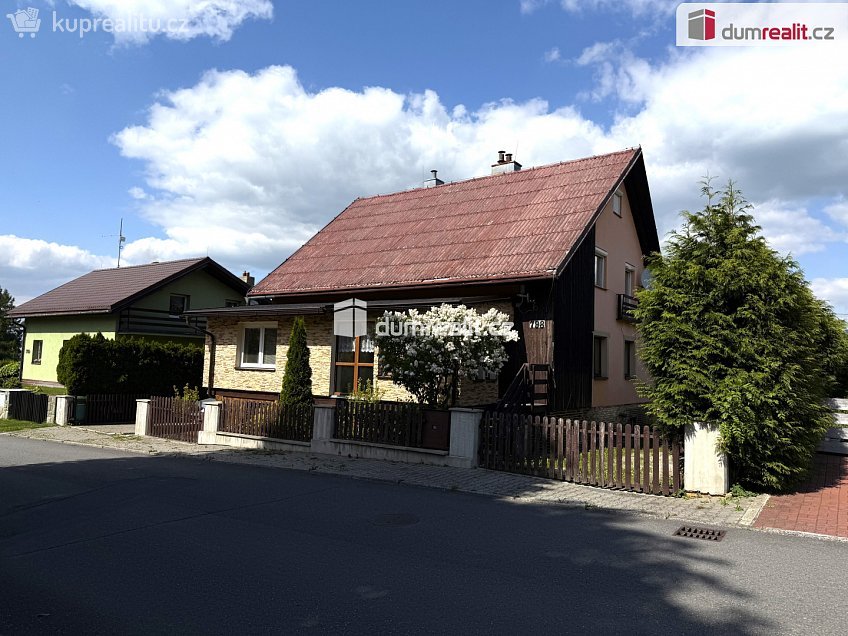 Prodej  rodinného domu 260 m^2 Trojanovice, Trojanovice 