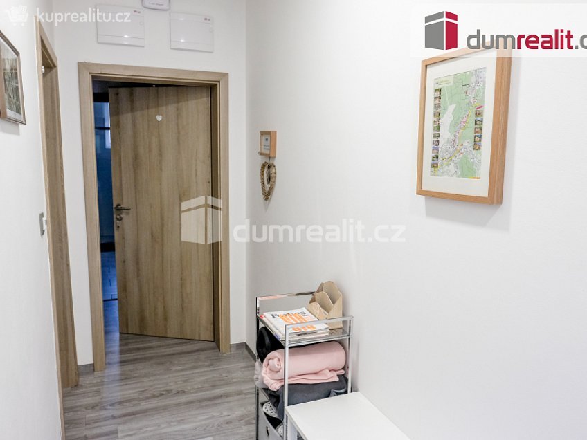 Pronájem bytu 2+kk 29 m^2 Zatloukalova, Luhačovice 