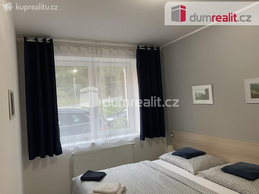 Pronájem bytu 2+kk 29 m^2 Zatloukalova, Luhačovice 
