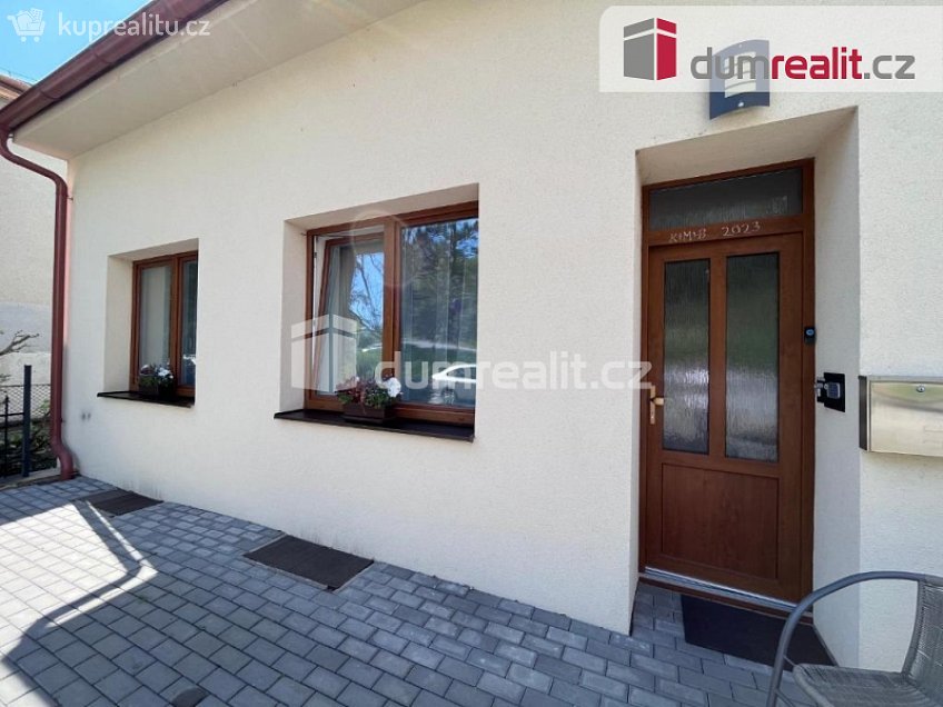 Pronájem bytu 2+kk 29 m^2 Zatloukalova, Luhačovice 