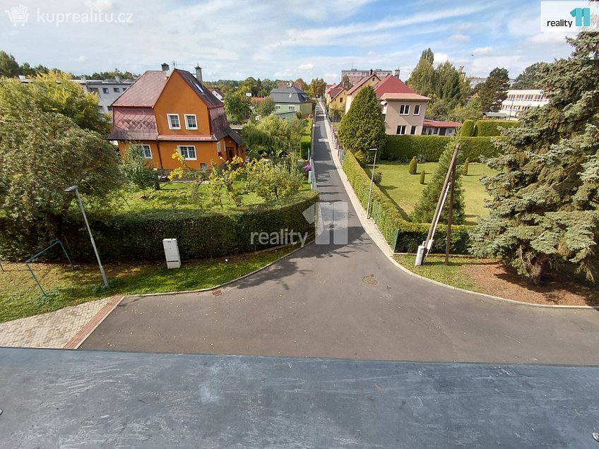 Prodej bytu 2+1 64 m^2 Šeříková, Cheb 