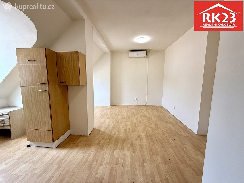 Pronájem bytu 1+kk 34 m^2 Chebská 399, Mariánské Lázně 