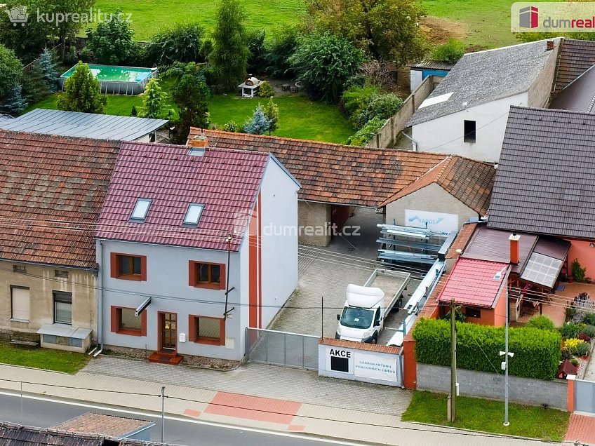 Prodej  rodinného domu 211 m^2 Mělnická, Libiš 