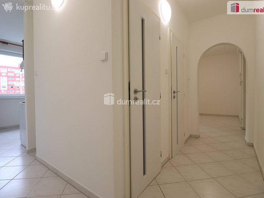 Pronájem bytu 2+1 62 m^2 Konečná, Karlovy Vary 