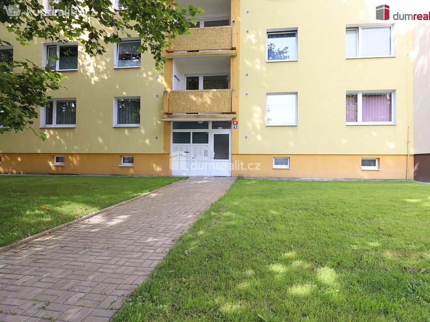 Pronájem bytu 2+1 62 m^2 Konečná, Karlovy Vary 
