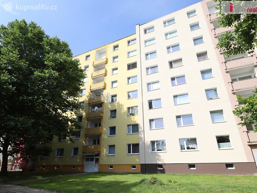 Pronájem bytu 2+1 62 m^2 Konečná, Karlovy Vary 