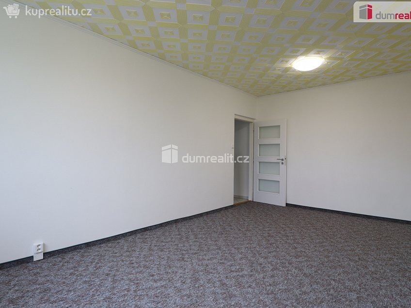 Pronájem bytu 2+1 62 m^2 Konečná, Karlovy Vary 