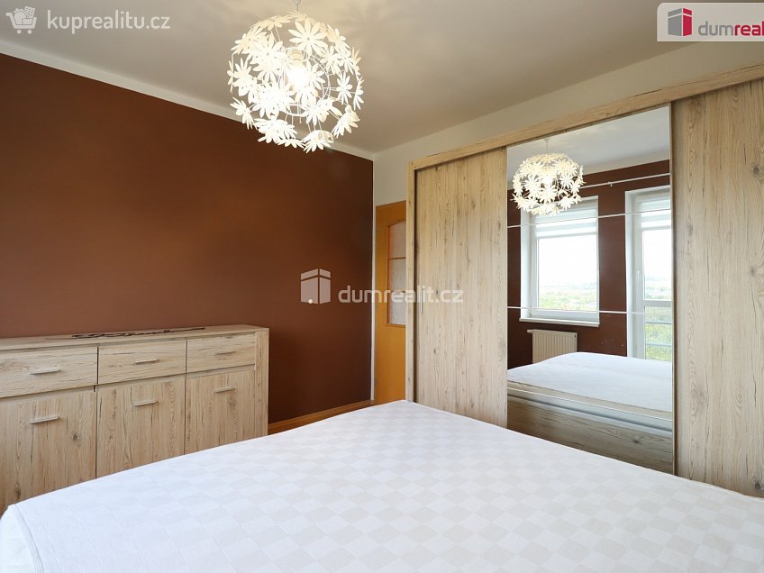 Pronájem bytu 3+1 89 m^2 Terezínská, Karlovy Vary 