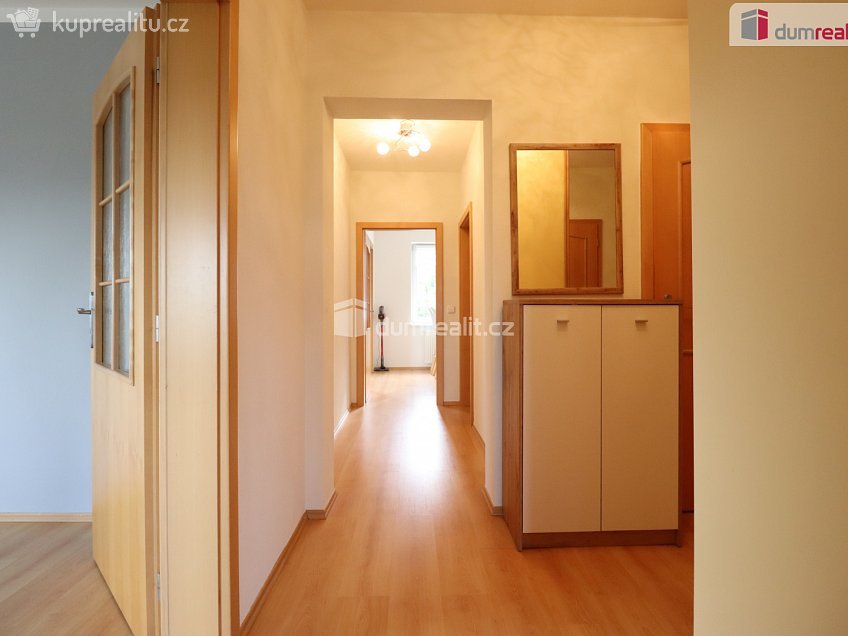 Pronájem bytu 3+1 89 m^2 Terezínská, Karlovy Vary 