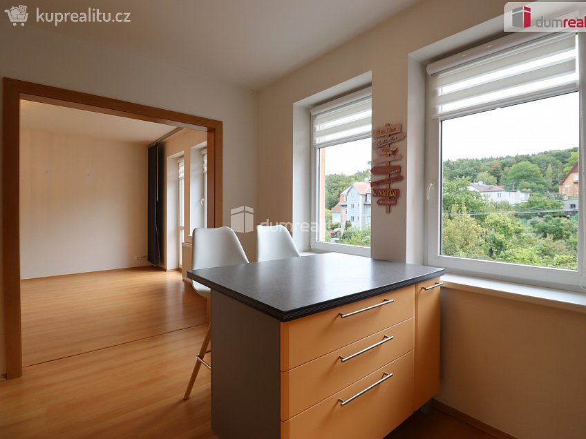Pronájem bytu 3+1 89 m^2 Terezínská, Karlovy Vary 