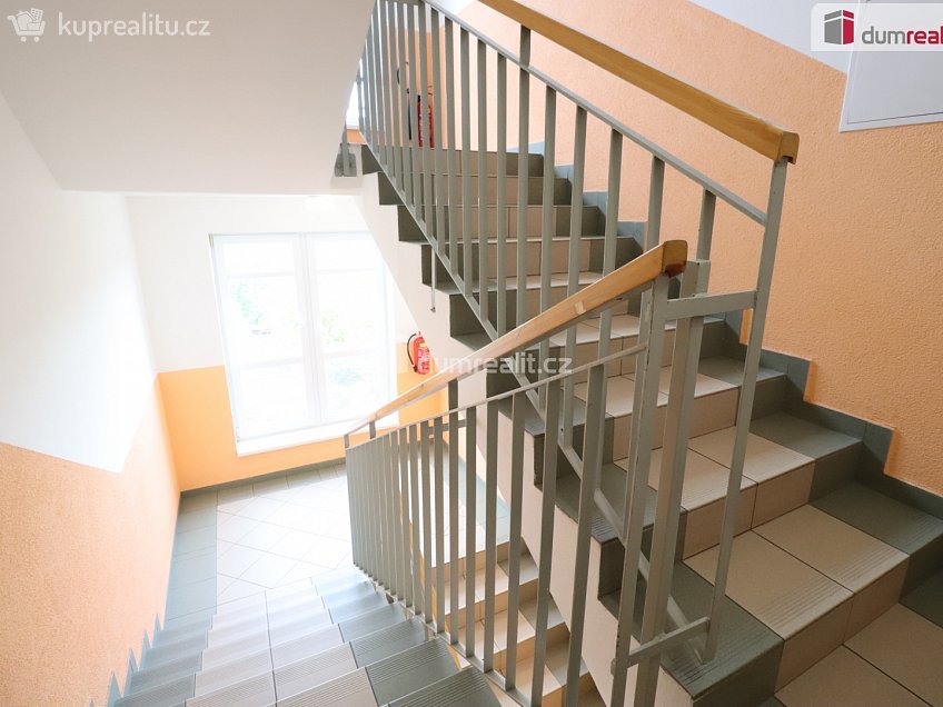Pronájem bytu 3+1 89 m^2 Terezínská, Karlovy Vary 