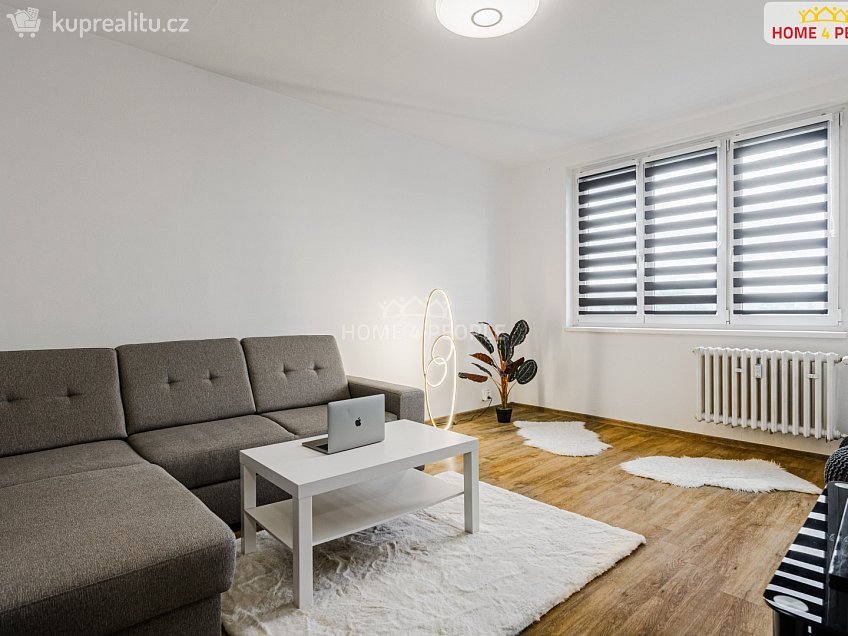 Prodej bytu 3+1 65 m^2 Okružní, Karlovy Vary 