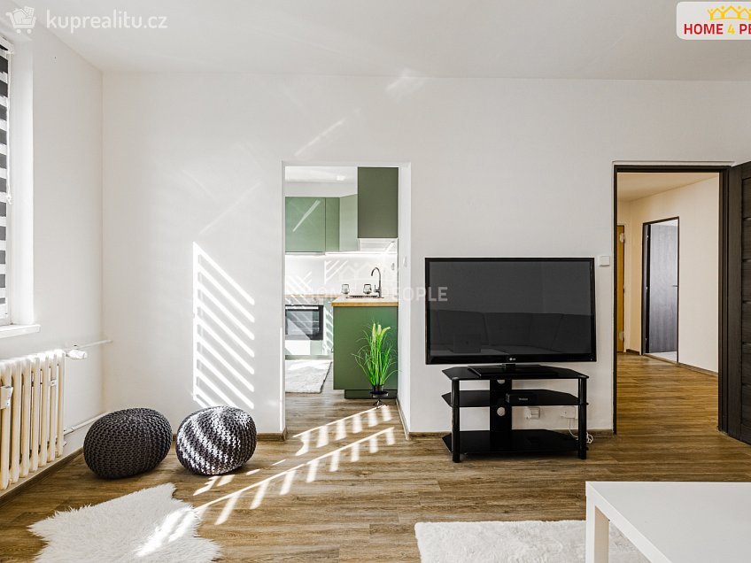 Prodej bytu 3+1 65 m^2 Okružní, Karlovy Vary 