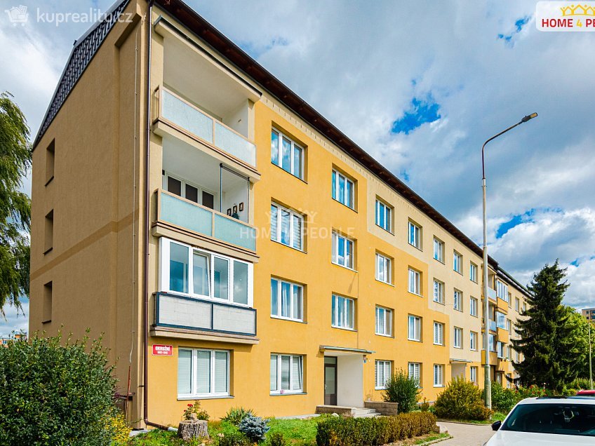 Prodej bytu 3+1 65 m^2 Okružní, Karlovy Vary 