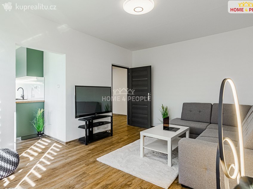 Prodej bytu 3+1 65 m^2 Okružní, Karlovy Vary 