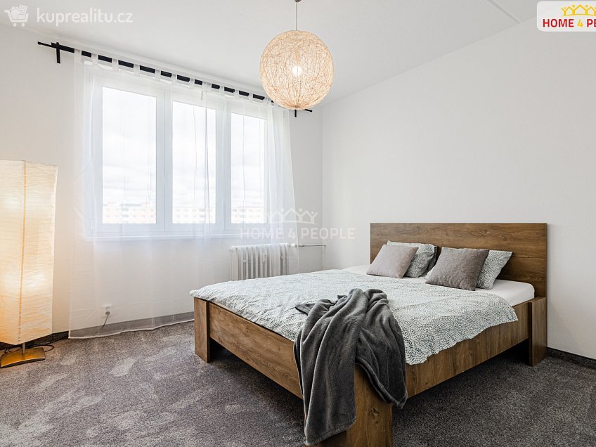 Prodej bytu 3+1 65 m^2 Okružní, Karlovy Vary 