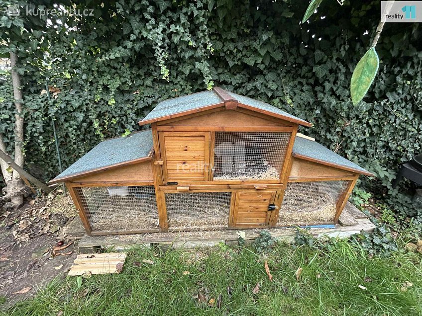 Pronájem bytu 2+kk 75 m^2 Na usedlosti, Praha 4 