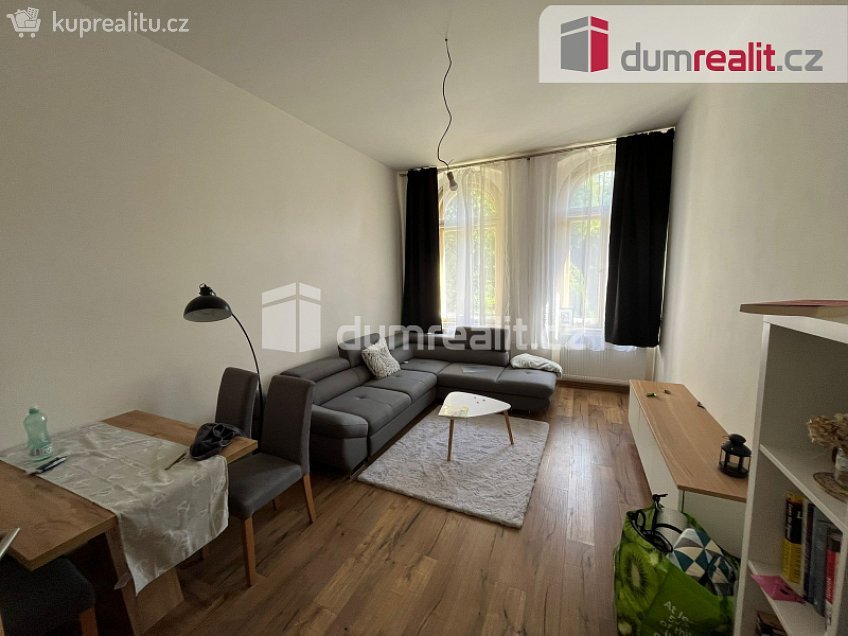 Pronájem bytu 3+1 85 m^2 Třebízského, Mariánské Lázně 