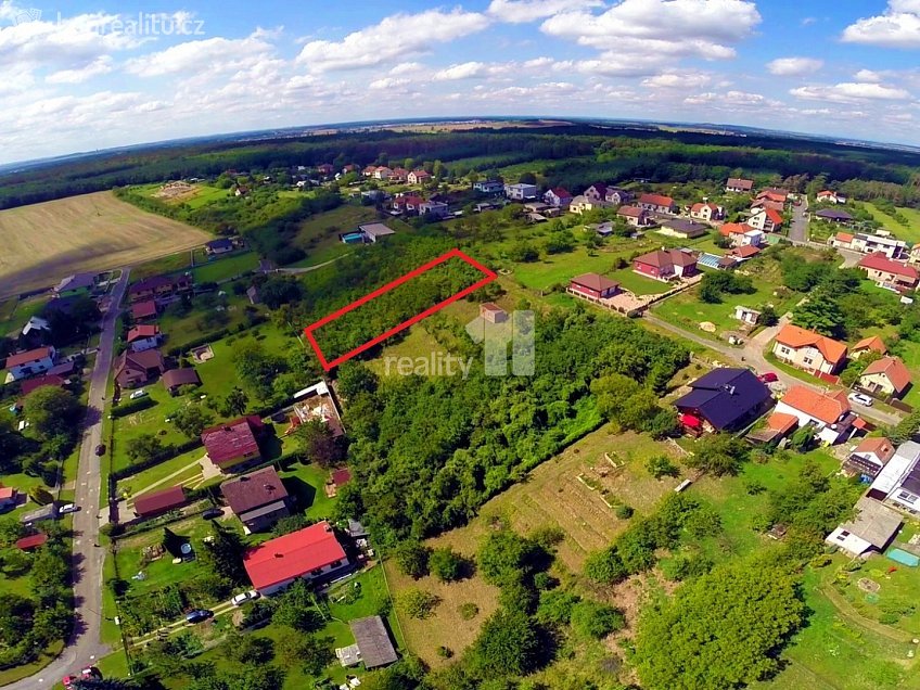Prodej  stavebního pozemku 1733 m^2 Na Vinici, Konárovice 