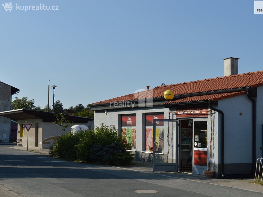 Prodej  stavebního pozemku 1733 m^2 Na Vinici, Konárovice 