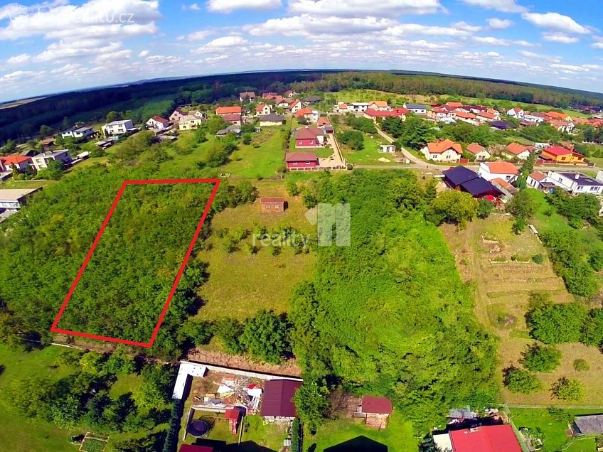 Prodej  stavebního pozemku 1733 m^2 Na Vinici, Konárovice 