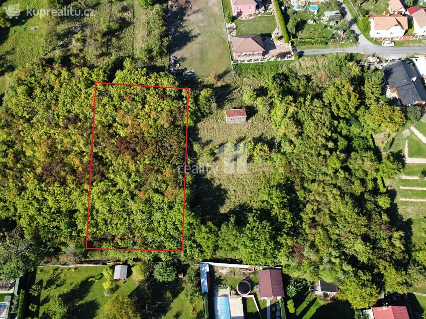 Prodej  stavebního pozemku 1733 m^2 Na Vinici, Konárovice 