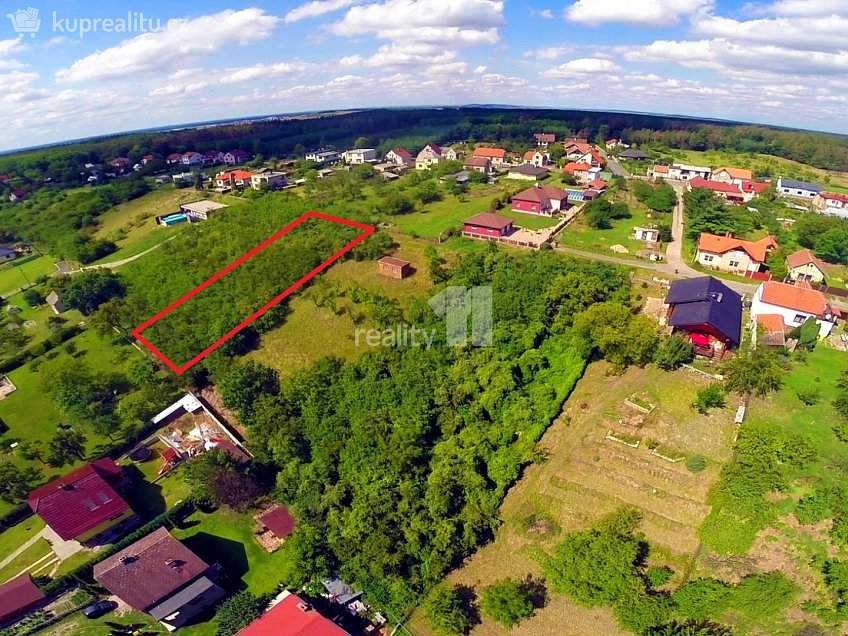 Prodej  stavebního pozemku 1733 m^2 Na Vinici, Konárovice 