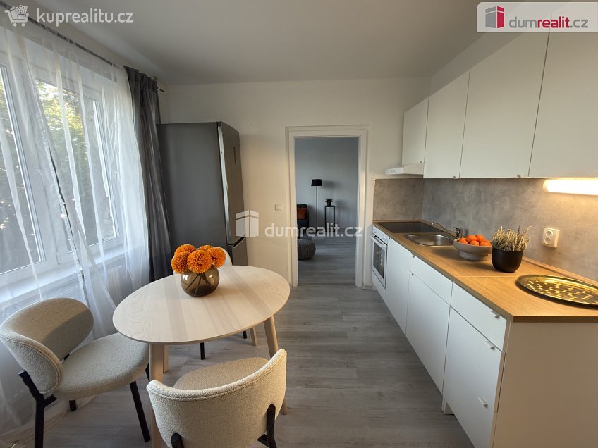 Pronájem bytu 2+kk 36 m^2 Purkyňova, Ústí nad Labem 