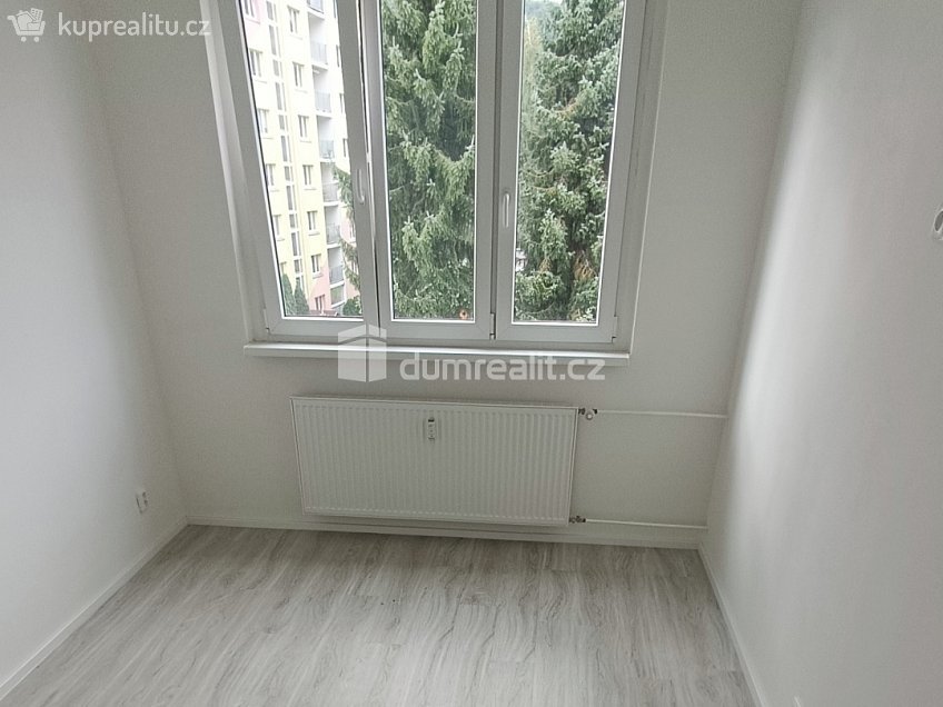 Pronájem bytu 2+1 56 m^2 Sídliště, Benešov nad Ploučnicí 