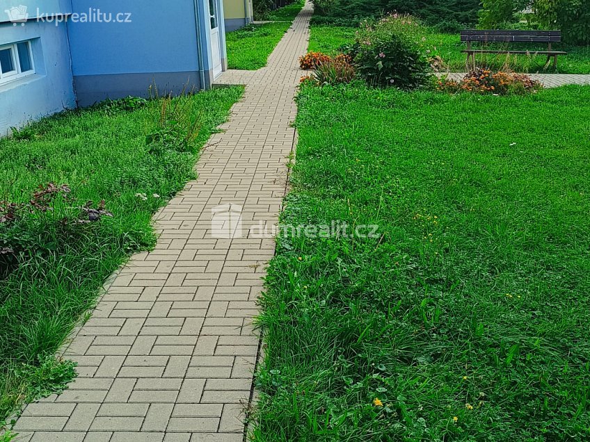 Pronájem bytu 2+1 56 m^2 Sídliště, Benešov nad Ploučnicí 