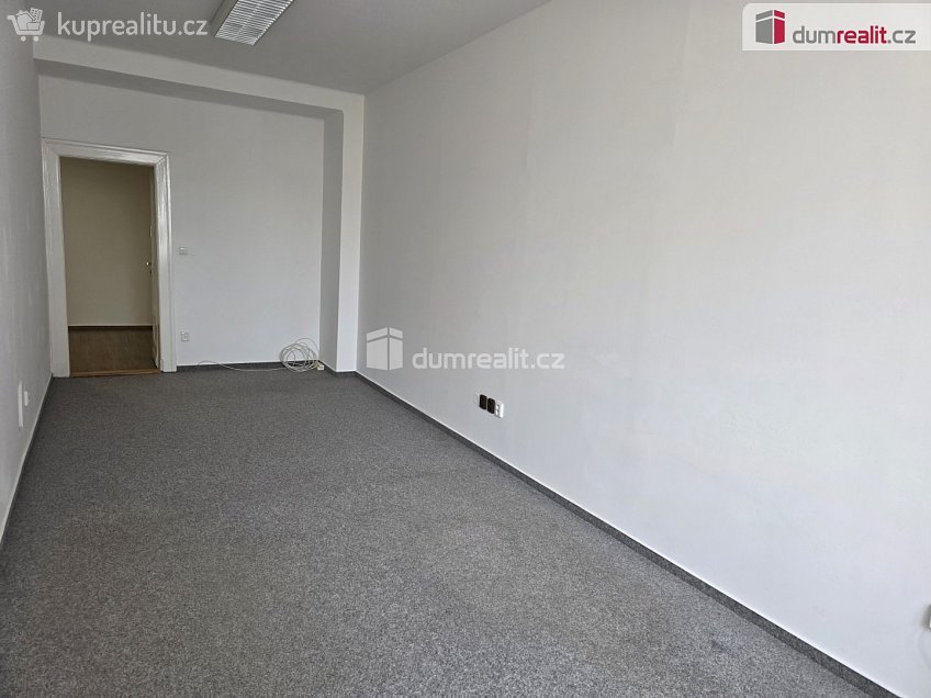 Pronájem  kanceláře 23 m^2 Vodičkova, Praha 2 
