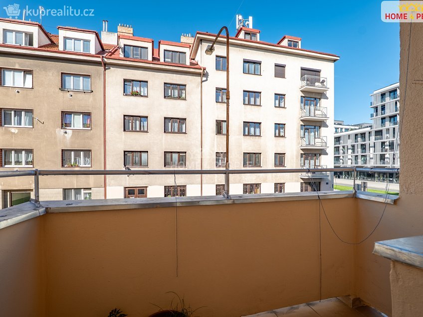 Prodej bytu 2+kk 44 m^2 Kolbenova, Praha 9 
