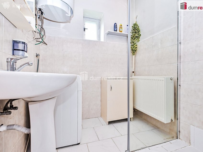 Prodej  rodinného domu 68 m^2 Jenečská, Hostivice 