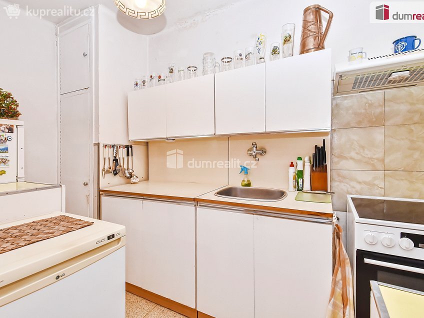 Prodej  rodinného domu 68 m^2 Jenečská, Hostivice 