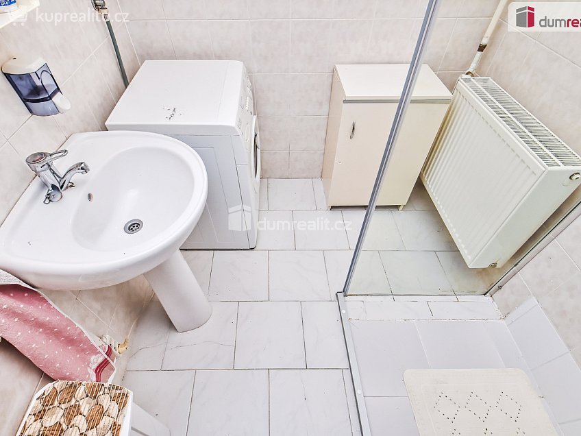 Prodej  rodinného domu 68 m^2 Jenečská, Hostivice 
